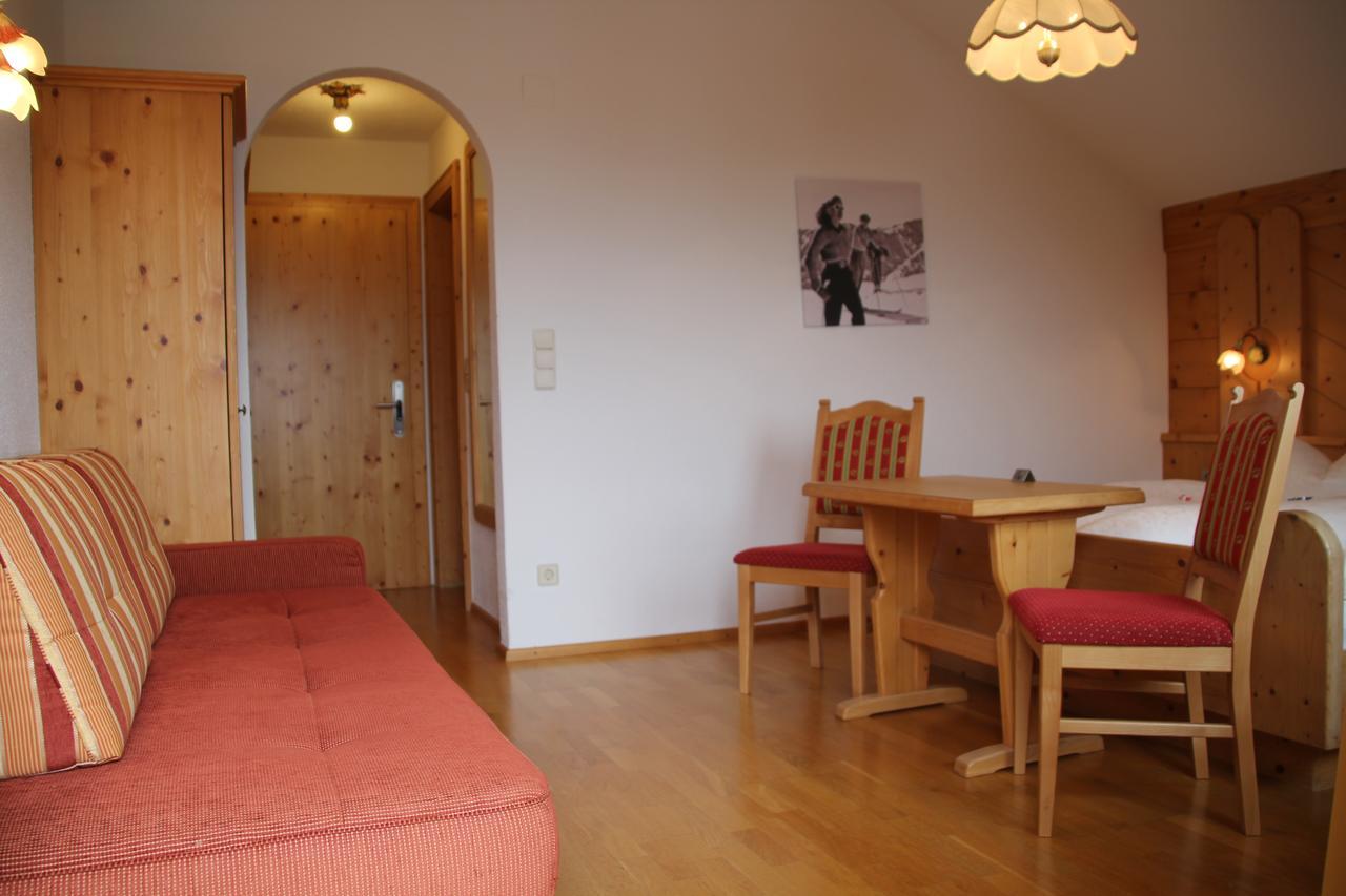 Hotel Garni Apart Elfriede Fiss Eksteriør bilde